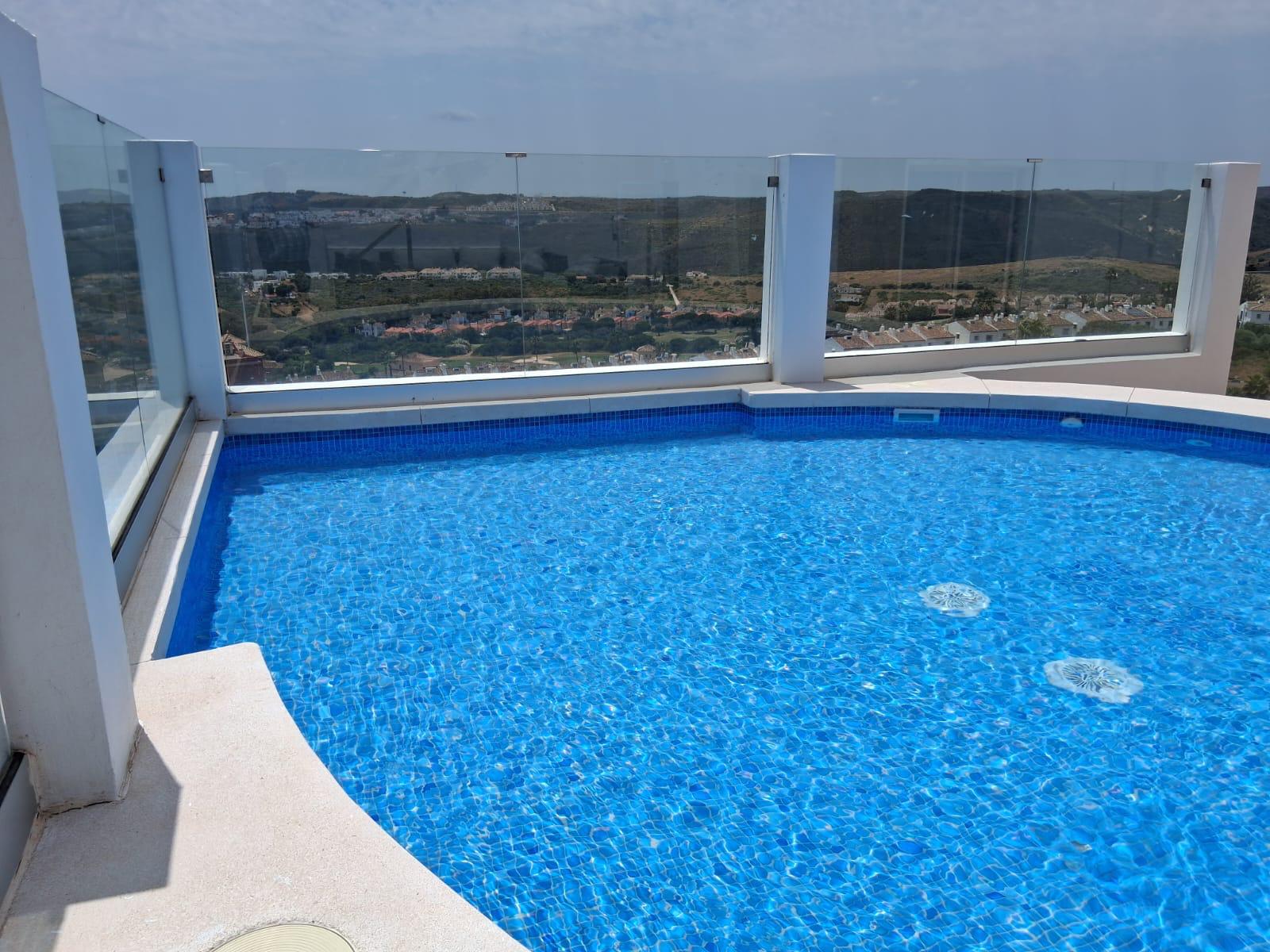 Piscina Puerto de la Duquesa 8
